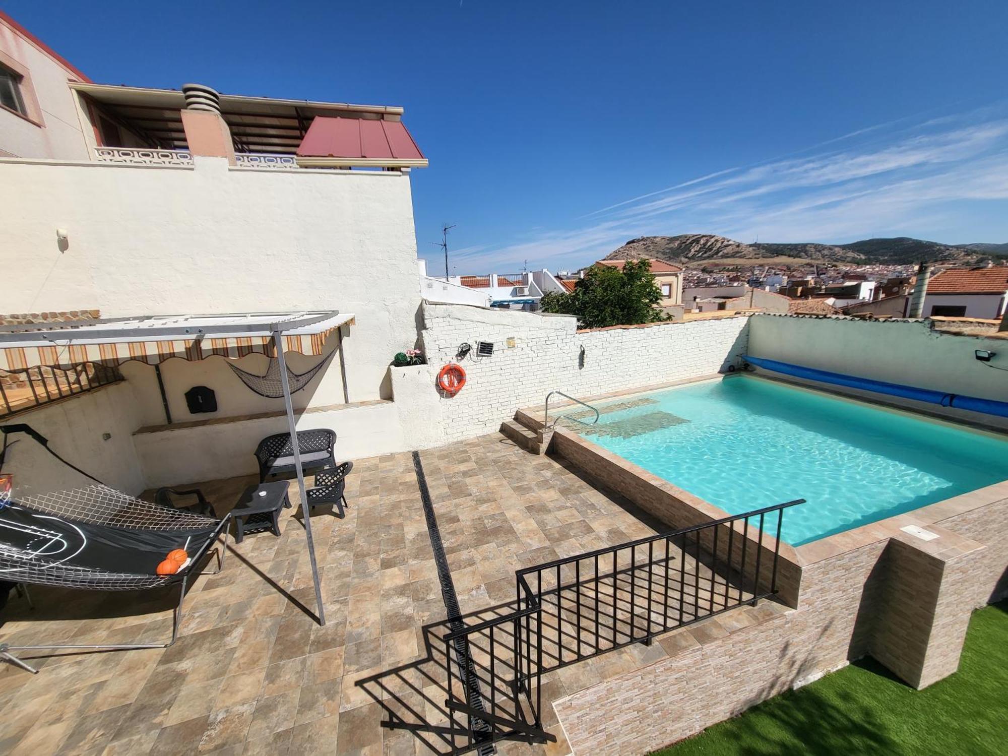 Casa Oasis Puertollano, Una Casa Rural En Puertollano, Agradable, Con Piscina En Zona Tranquila Exterior photo